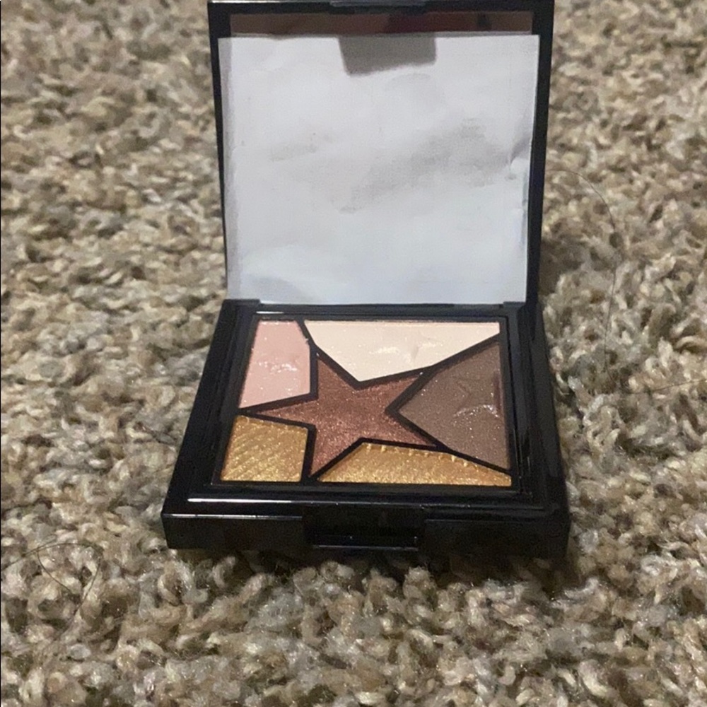 women makeup
